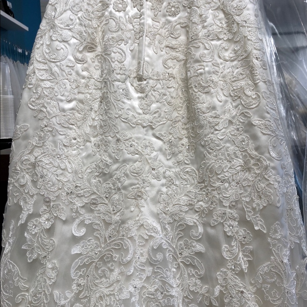 Stella York wedding dress - Picture 6 of 6
